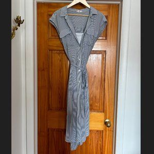 GAP Midi Length Shirtdress with Belt in Blue and White Striped Pattern